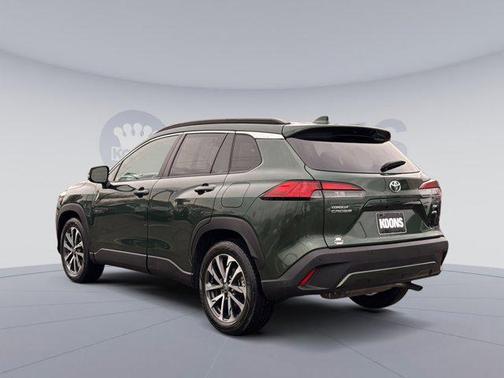 2022 Toyota Corolla Cross XLE