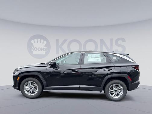 Phantom Black 2026 Hyundai TUCSON SE