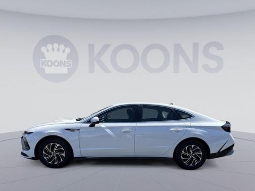 Serenity White 2026 Hyundai SONATA Hybrid Base