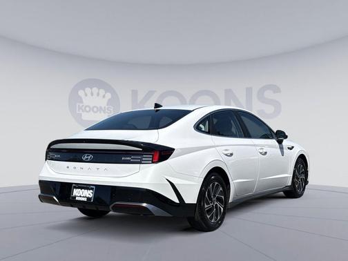 Serenity White 2026 Hyundai SONATA Hybrid Base