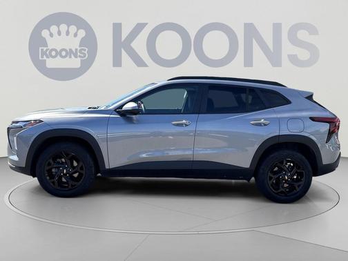 Sterling Gray Metallic 2025 Chevrolet Trax LT