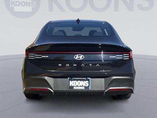 2026 Hyundai SONATA SE