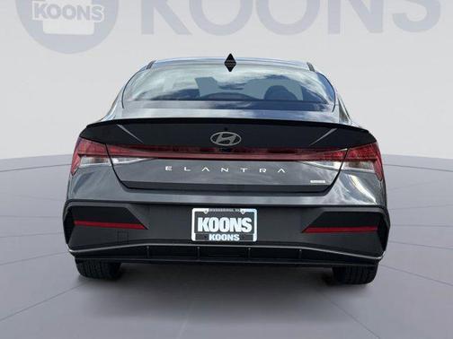 2026 Hyundai ELANTRA HEV SEL Sport