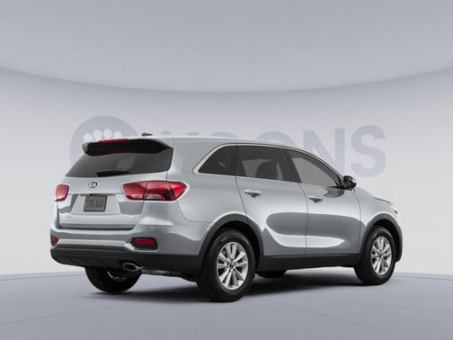Everlasting Silver 2020 Kia Sorento LX