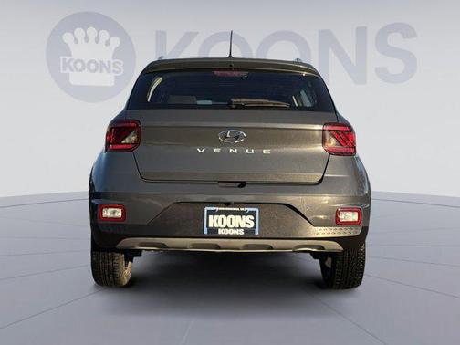 2024 Hyundai VENUE SEL