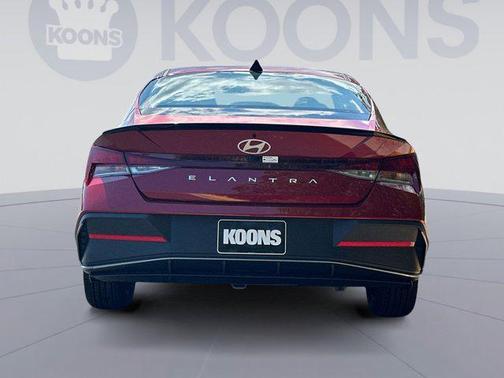 2025 Hyundai ELANTRA Sport