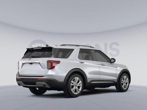 Iconic Silver Metallic 2021 Ford Explorer XLT