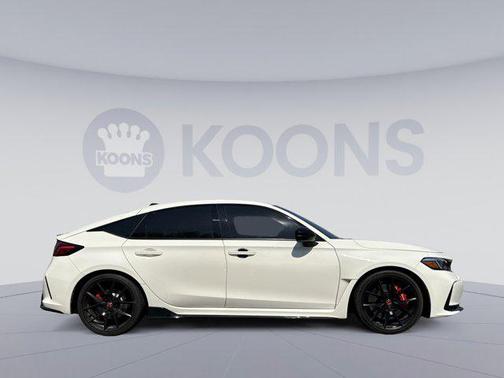 Championship White 2025 Honda Civic Type R Manual