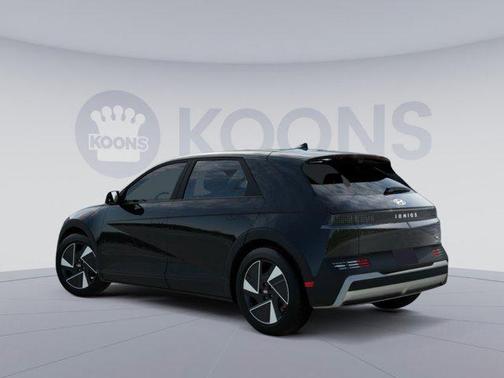 2025 Hyundai IONIQ 5 SE