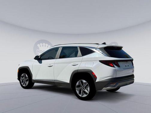 Creamy White Pearl 2026 Hyundai TUCSON Hybrid SEL