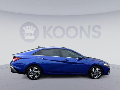 2024 Hyundai ELANTRA Limited