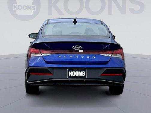 2025 Hyundai ELANTRA Sport