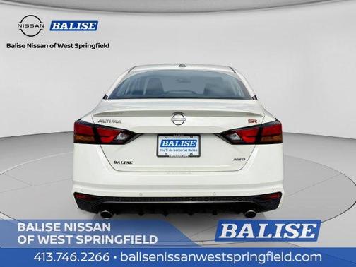 Pearl White Tri-Coat 2026 Nissan Altima SR