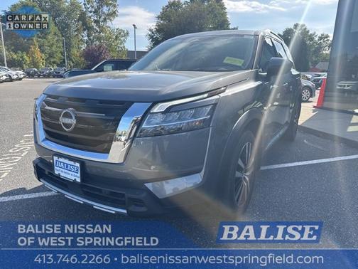 2023 Nissan Pathfinder Platinum