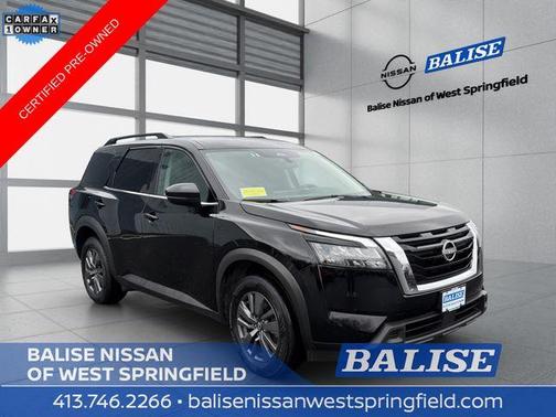 Super Black 2024 Nissan Pathfinder SV