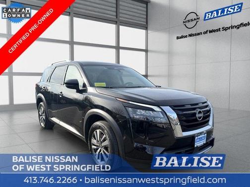 2025 Nissan Pathfinder SL