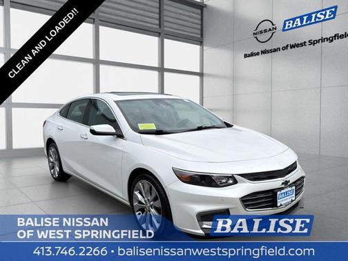 Iridescent Pearl Tricoat 2018 Chevrolet Malibu Premier