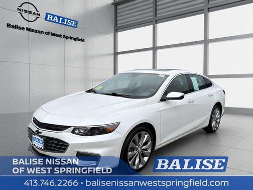 Iridescent Pearl Tricoat 2018 Chevrolet Malibu Premier