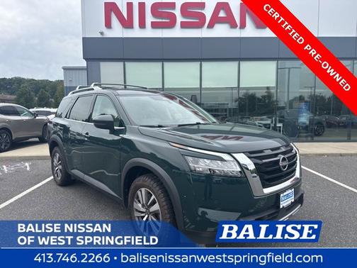 2023 Nissan Pathfinder SL