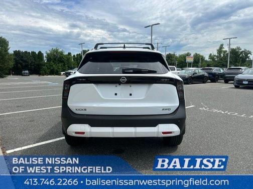 Fresh Powder 2026 Nissan Kicks SV