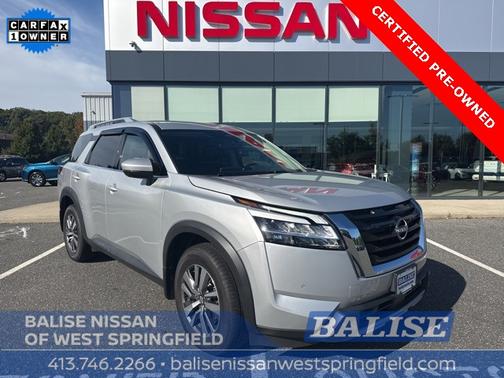 2022 Nissan Pathfinder SL