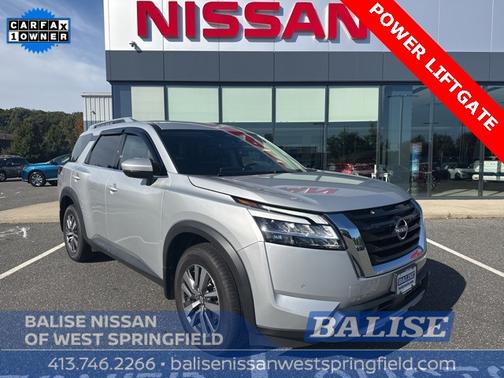 2022 Nissan Pathfinder SL