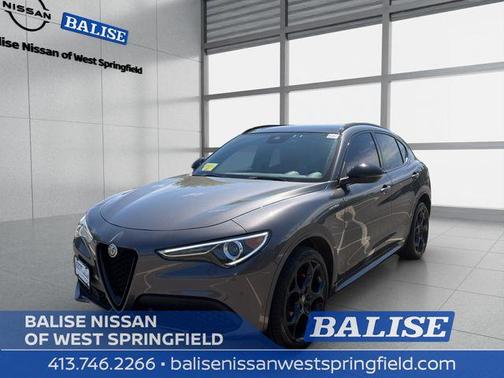 Vesuvio Gray Metallic 2023 Alfa Romeo Stelvio Veloce