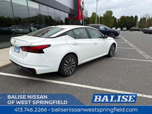 Glacier White 2026 Nissan Altima 2.5 SV