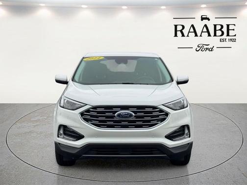 STAR WHITE 2024 Ford Edge TITANIUM