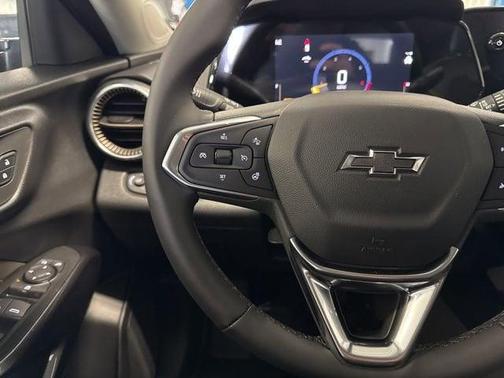 Cacti Green 2026 Chevrolet Trax FWD ACTIV