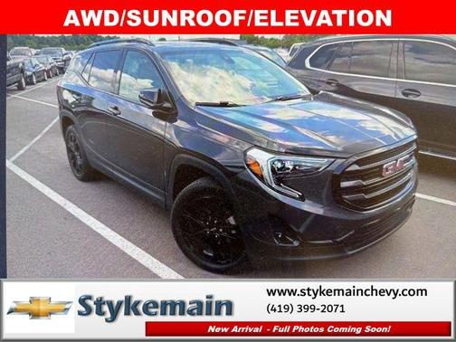 Graphite Gray Metallic 2021 GMC Terrain SLT