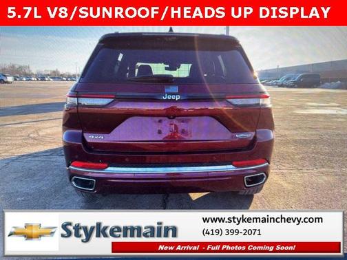 2022 Jeep Grand Cherokee Summit