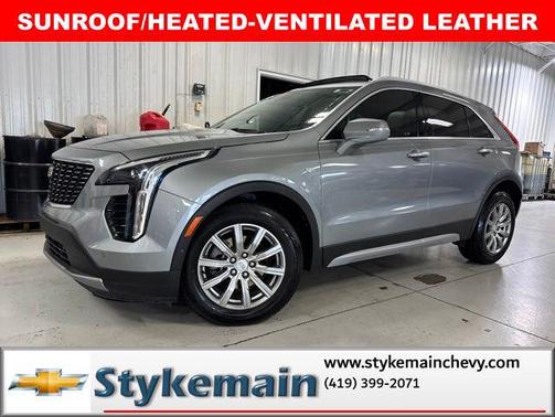 Argent Silver Metallic 2023 Cadillac XT4 Premium Luxury