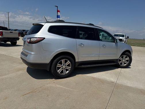 Silver Ice Metallic 2016 Chevrolet Traverse 2LT