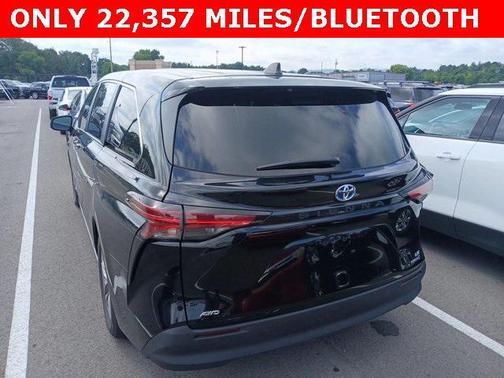 2021 Toyota Sienna LE