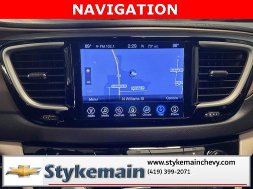2017 Chrysler Pacifica Touring-L