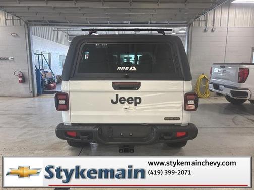 2021 Jeep Gladiator Sport