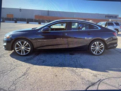 2022 Chevrolet Malibu FWD LT