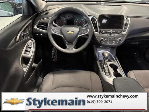 2022 Chevrolet Malibu FWD LT