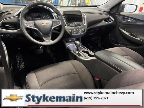 2022 Chevrolet Malibu FWD LT