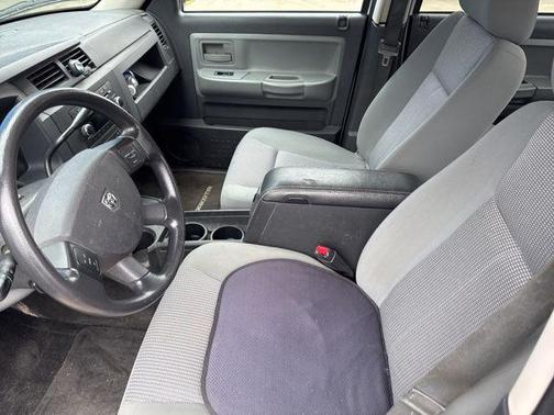 Bright Silver Metallic Clearcoat 2011 Dodge Dakota Big Horn/Lone Star