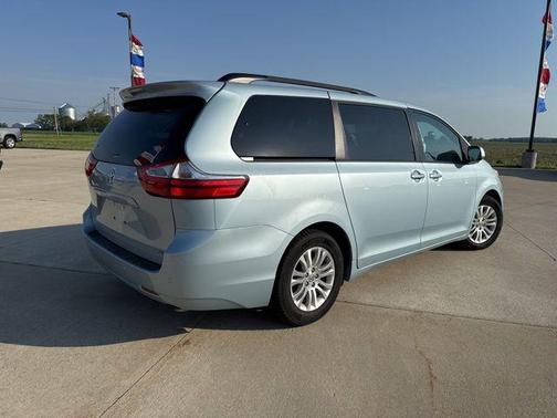 Sky Blue Pearl 2017 Toyota Sienna XLE