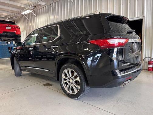 Mosaic Black Metallic 2018 Chevrolet Traverse Premier