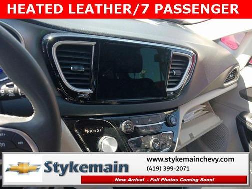 2022 Chrysler Pacifica Touring L