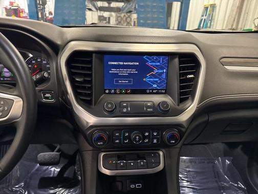 2023 GMC Acadia FWD SLT