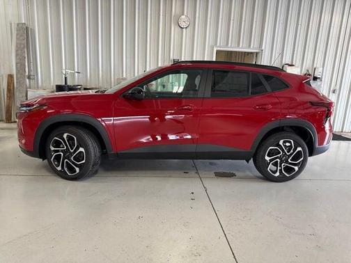 Apex Red 2026 Chevrolet Trax FWD 2RS