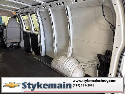 2009 GMC Savana 2500 Base