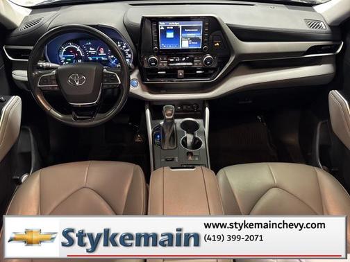2021 Toyota Highlander Hybrid XLE