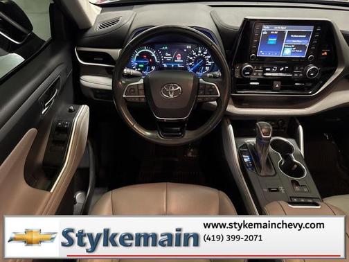 2021 Toyota Highlander Hybrid XLE