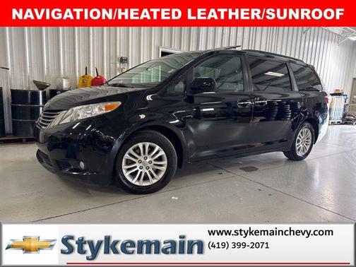 2017 Toyota Sienna XLE